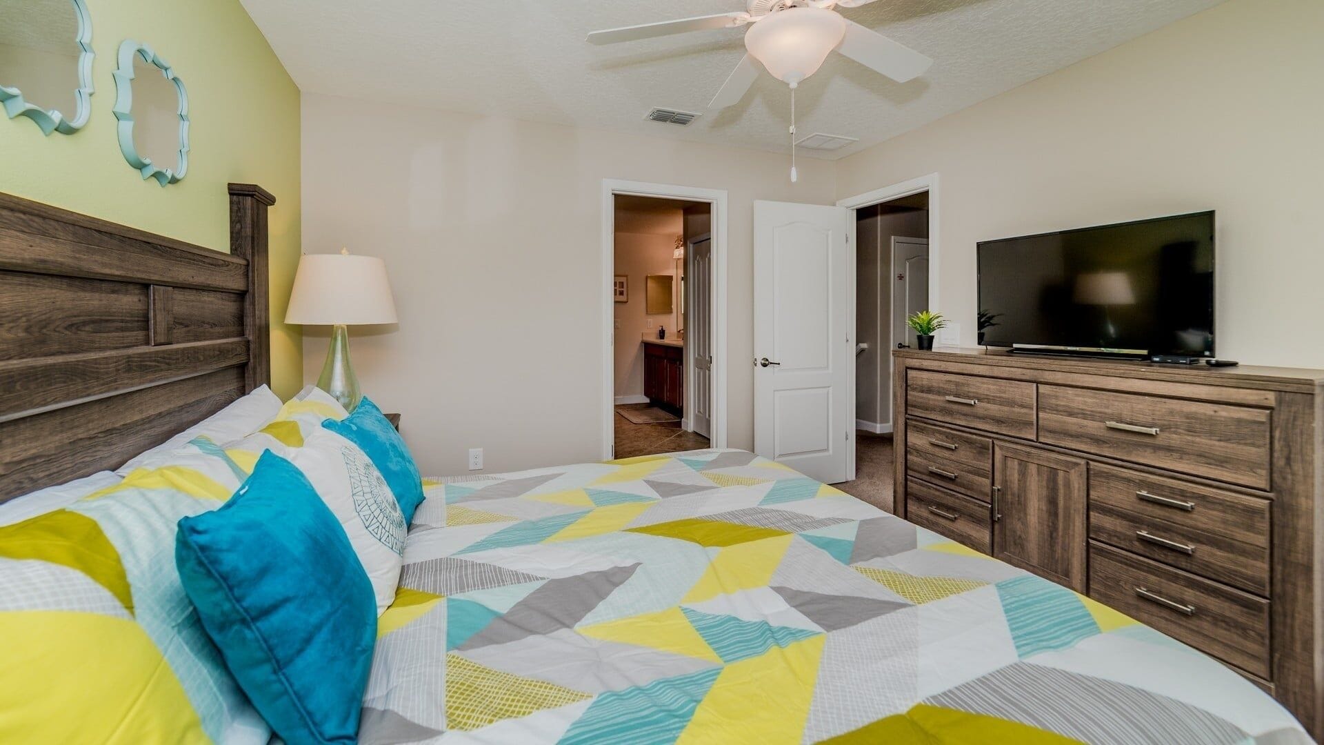 House, Multiple Bedrooms