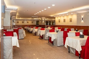 Dining - Al Manara Ewaa Hotel (Makkah)