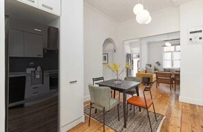 Room - Two Bed Home Fresnaye Secure Spacious BBQ (Cape Town)