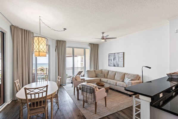 Living area - 2BR Gulf-Front | Pool, Hot Tub & Direct Beach Access + Attraction Tickets! (Santa Rosa Beach)