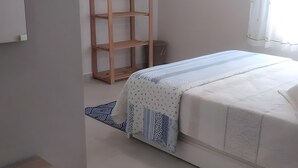 Ferros/tábuas de passar roupa, Wi-Fi, roupa de cama