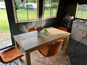 Dineren