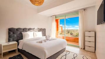 Apartment, Balcony, City View | Free WiFi