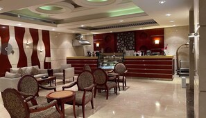 Lobby sitting area - Dalo Serviced Apartments (Al Khobar)