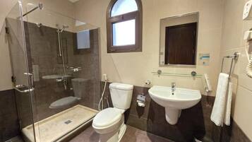 Suite, 2 kamar tidur | Kamar mandi | Shower, pengering rambut, handuk, dan sabun