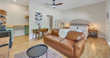 New Listing! Welcome to Bear Hollow Retreat!