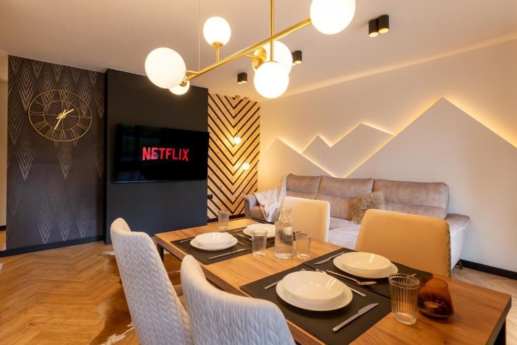 Appartement, balkon, uitzicht op bergen | Dineren