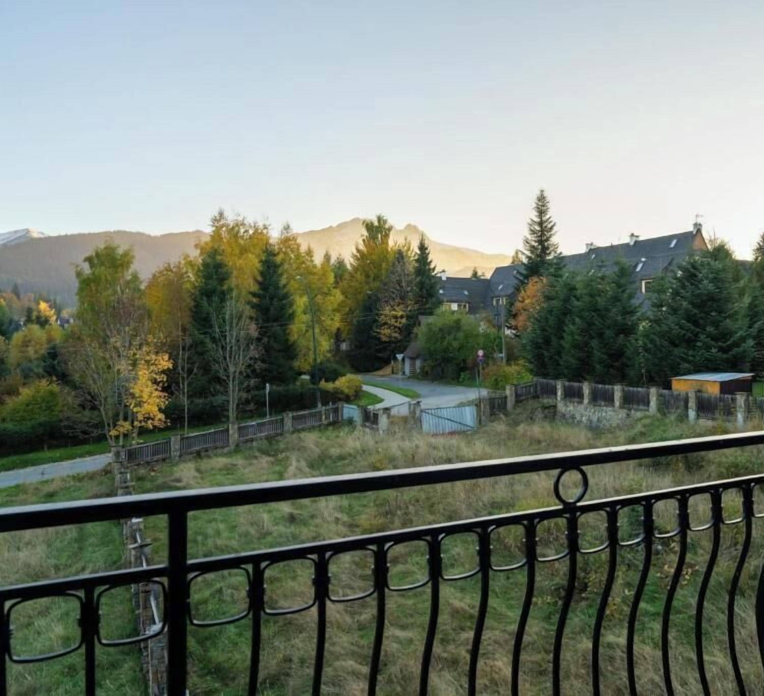 Leilighet, balkong, fjellutsikt | Overnattingsstedets uteområder
