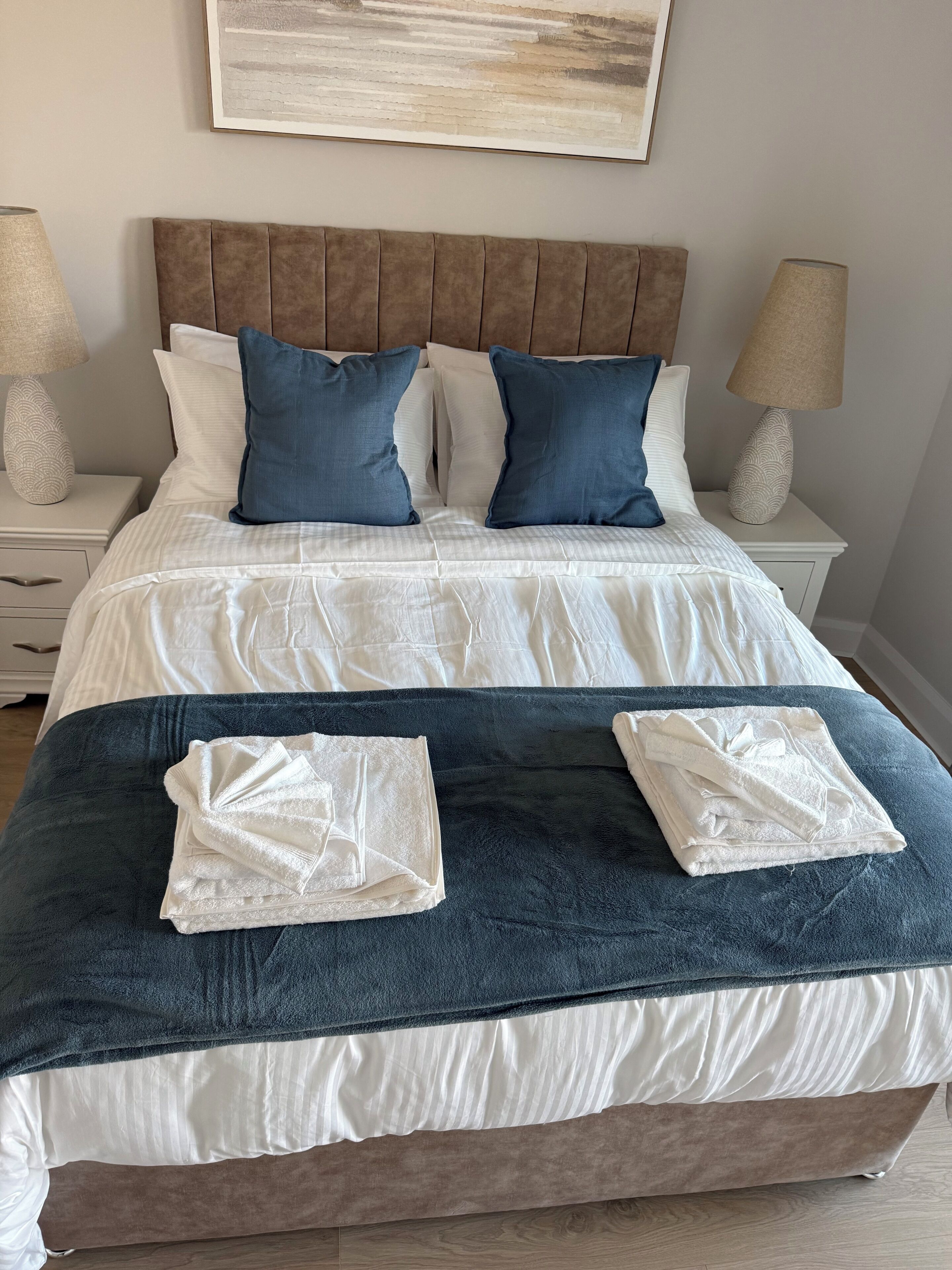 Deluxe kamer, balkon | Een kluis op de kamer, verduisterende gordijnen