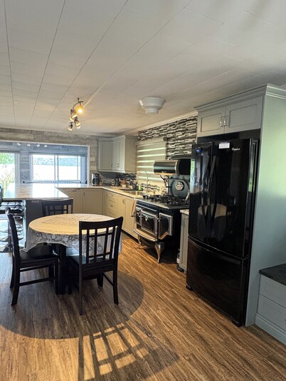 Private, cozy, and peaceful northern getaway! Pet friendly!