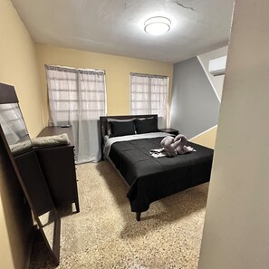 Room - 2BR Luquillo Home Near Beach & El Yunque, A/C + Parking (Luquillo)