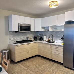 Private kitchen - 2BR Luquillo Home Near Beach & El Yunque, A/C + Parking (Luquillo)