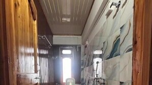 Unclassified image, 5 of 15, button - Sunrise Eco Homestay acchalal hatta Darjeeling, family friendly,local tour+guide (Darjeeling)