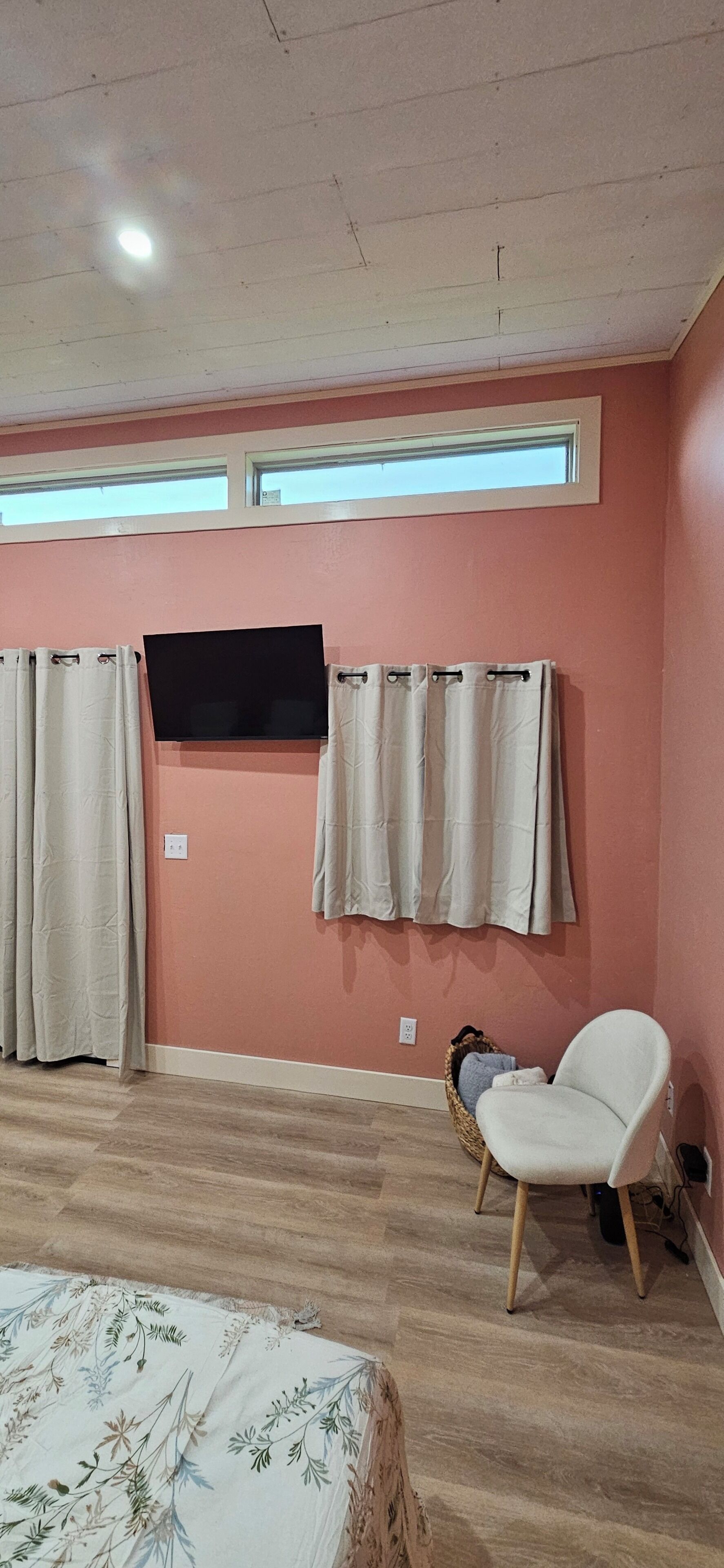 1 bedroom, WiFi (free), bed sheets