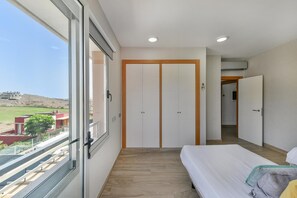 Room - Vista Golf 16 by VillaGranCanaria (Salobre golf resort)