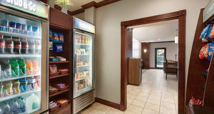 1 Qn Studio w/ Kitchen | Free Breakfast & Pool