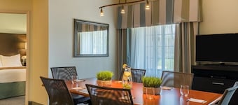 Chic 1BR Conference Suite | Free Breakfast + Pool