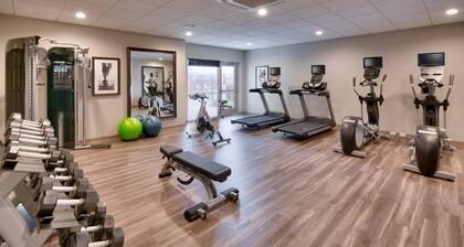 Accessible Studio | Kitchen, Free Breakfast + Pool