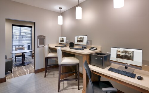 Accessible Studio | Kitchen, Free Breakfast + Pool