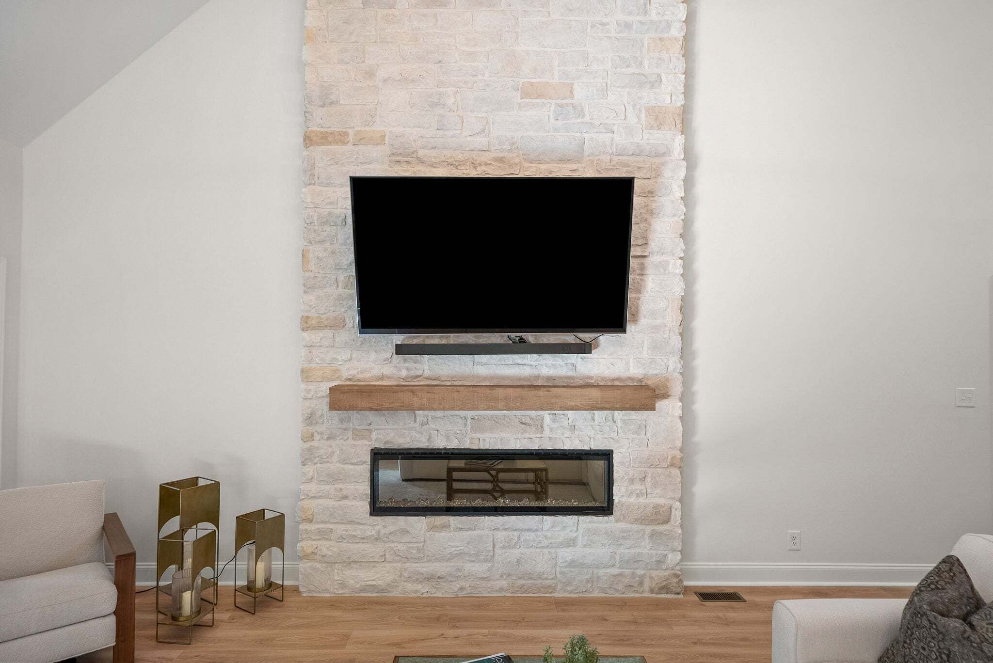 Smart TV, chimenea