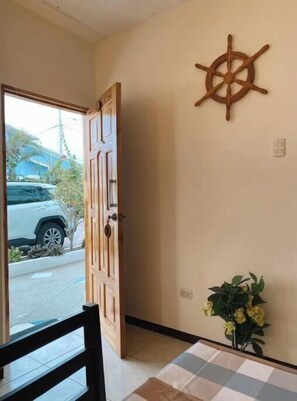 Interior - Cozy 1-bedroom apartment in tranquil Ballenita with AC (Ballenita)