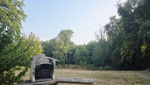 Property grounds - First-Floor Room with Private Garden and Wi-Fi (Essômes-sur-Marne)
