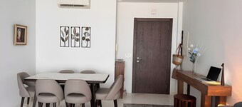 Luxury apartment on the waterfront and within walking distance of all amenities