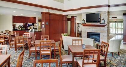 Studio Suite w/ Full Kitchen | Breakfast Included