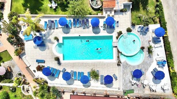 Pool - Residence with swimming pool in Capo Vaticano (Santa Maria)