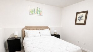 熨斗/熨衣板、WiFi、床单