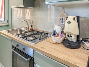 Apartment, Balcony, City View | Private kitchen - Karim's House (Portici)