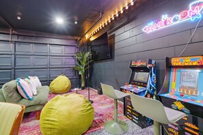 Spielezimmer