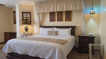Junior Suite | Down duvets, free WiFi, bed sheets