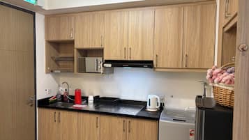 Deluxe Studio | Private kitchen