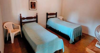 House with 5 bedrooms, swimming pool, on the street by the dam, waterfall and club in Tres Marias MG.