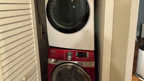 Unclassified image, 5 of 21, button - Charming 2BR Bungalow/Walkable Chantilly & Plaza Midwood Front Half of Home (Charlotte)