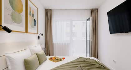 Sasha Wave 1-Bedroom with Free Private Parking