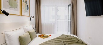 Sasha Wave 1-Bedroom with Free Private Parking