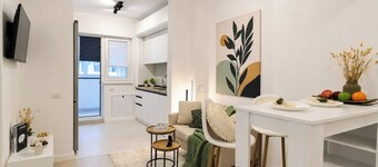 Sasha Wave 1-Bedroom with Free Private Parking
