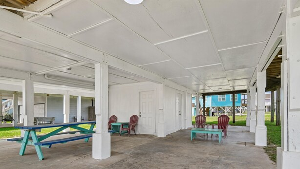 House (3 Bedrooms) | Property amenity - Shore to Please (Galveston)