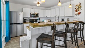 House (3 Bedrooms) | Property amenity - Shore to Please (Galveston)