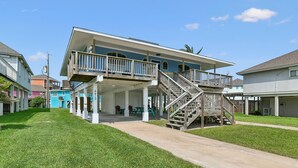 House (3 Bedrooms) | Front of property - Shore to Please (Galveston)