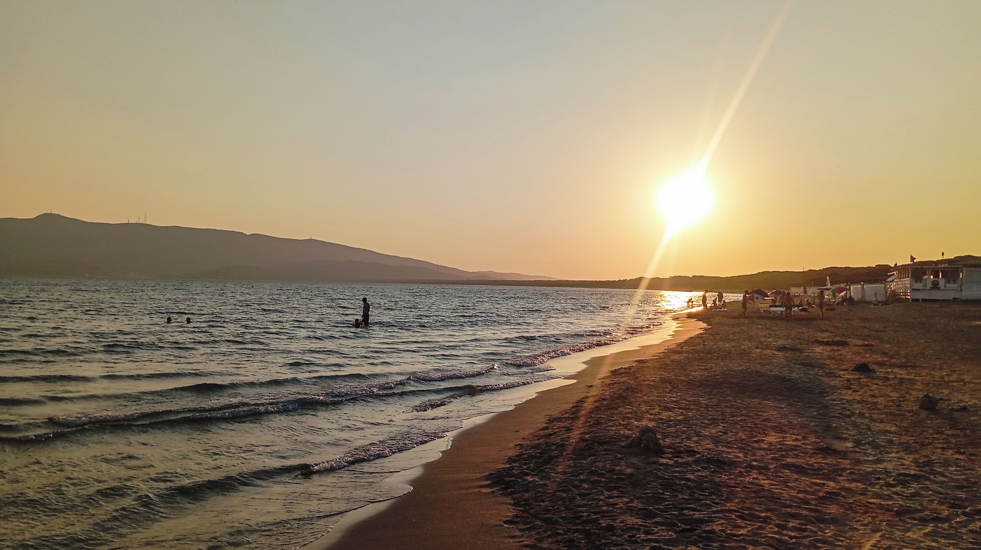 ชายหาด