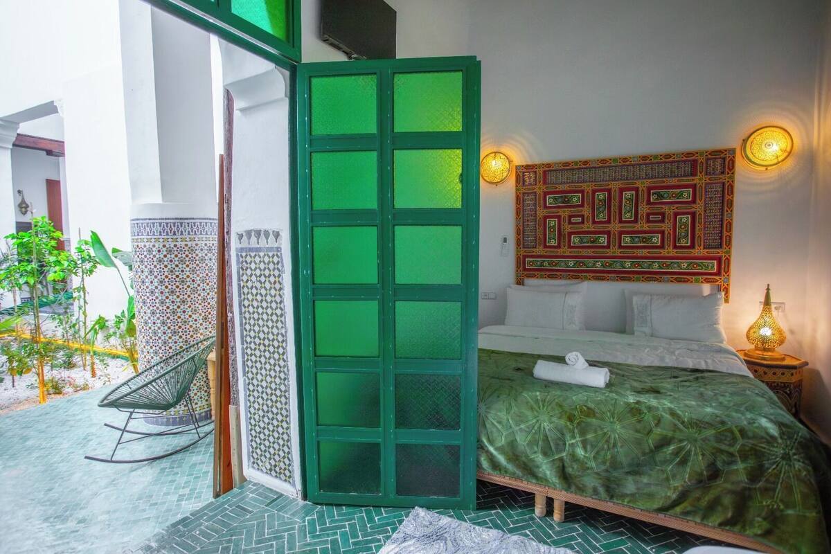 In-room safe, free WiFi