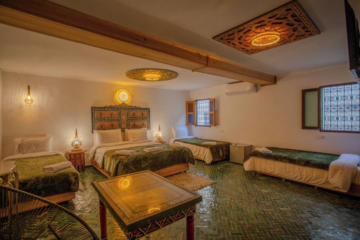 In-room safe, free WiFi