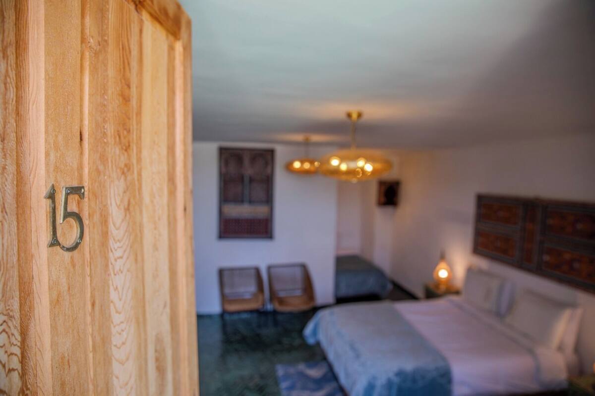 In-room safe, free WiFi