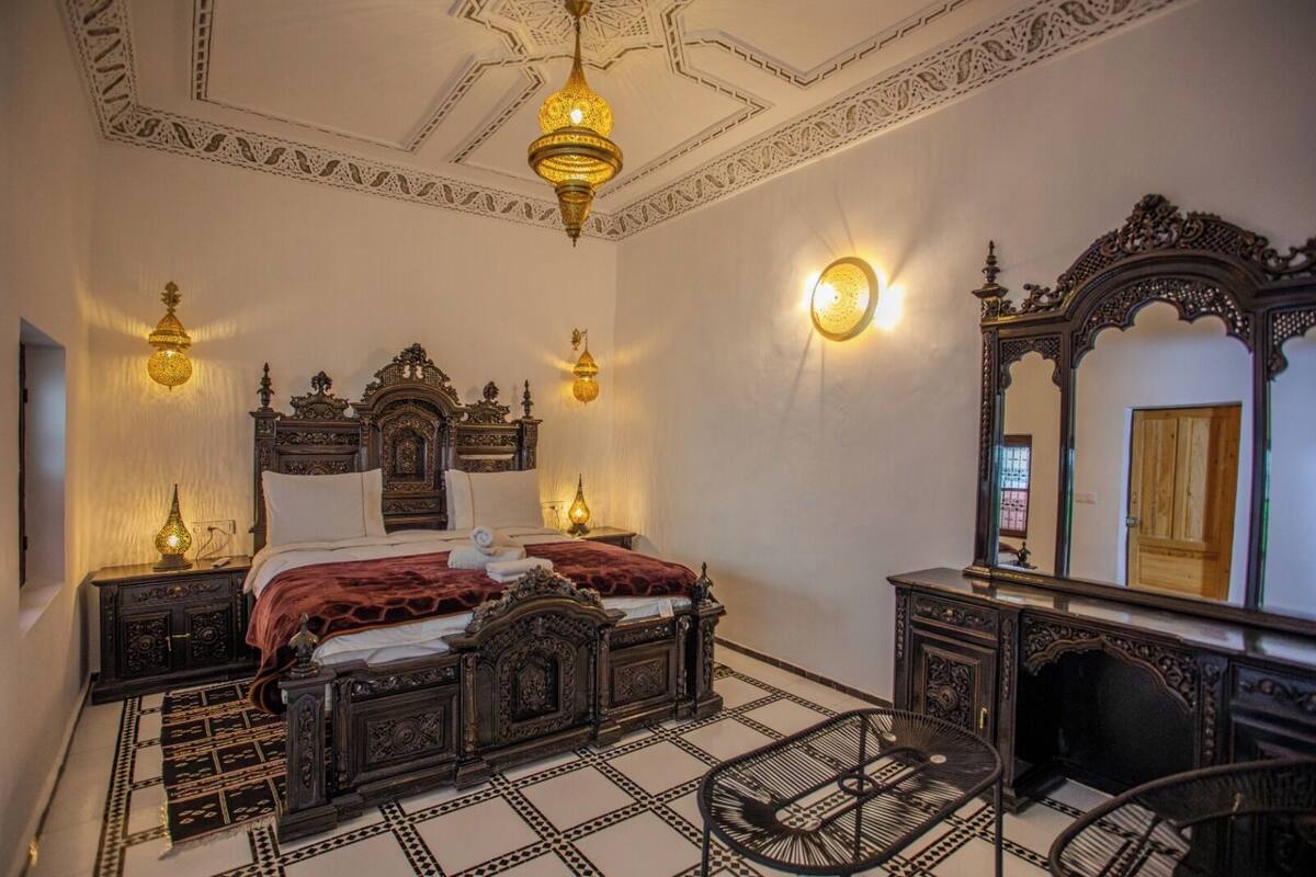 In-room safe, free WiFi