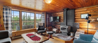 The Cabin, at Ledge's Edge
