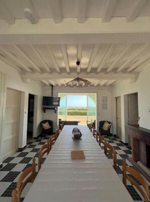 Dining - Set of 2 oceanfront homes (sleeps 12, 5 bathrooms, parking, playground) (Bretignolles-sur-Mer)