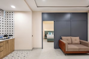 Family Studio | Interior - Monday Hotels & Suites Madhapur (Hyderabad)